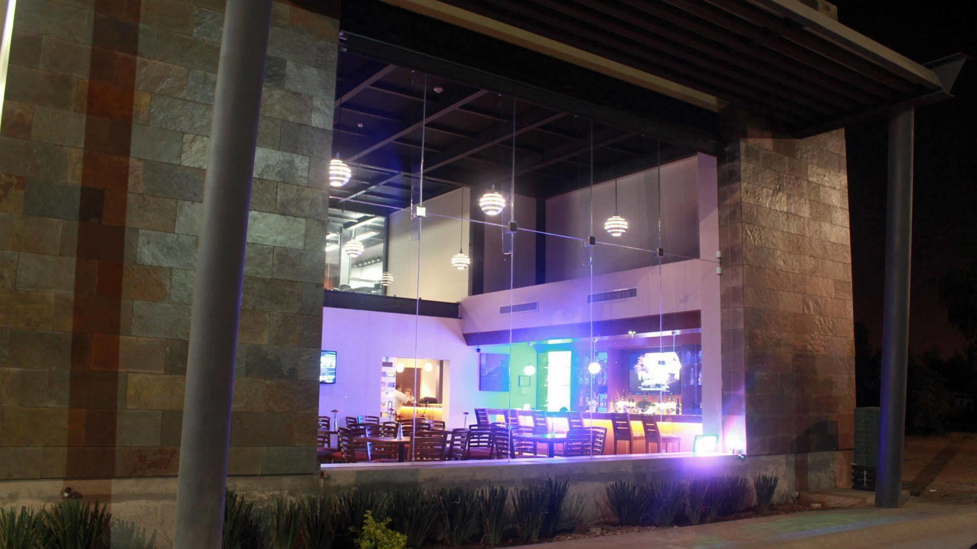 Booye Hotel 나보호아 외부 사진